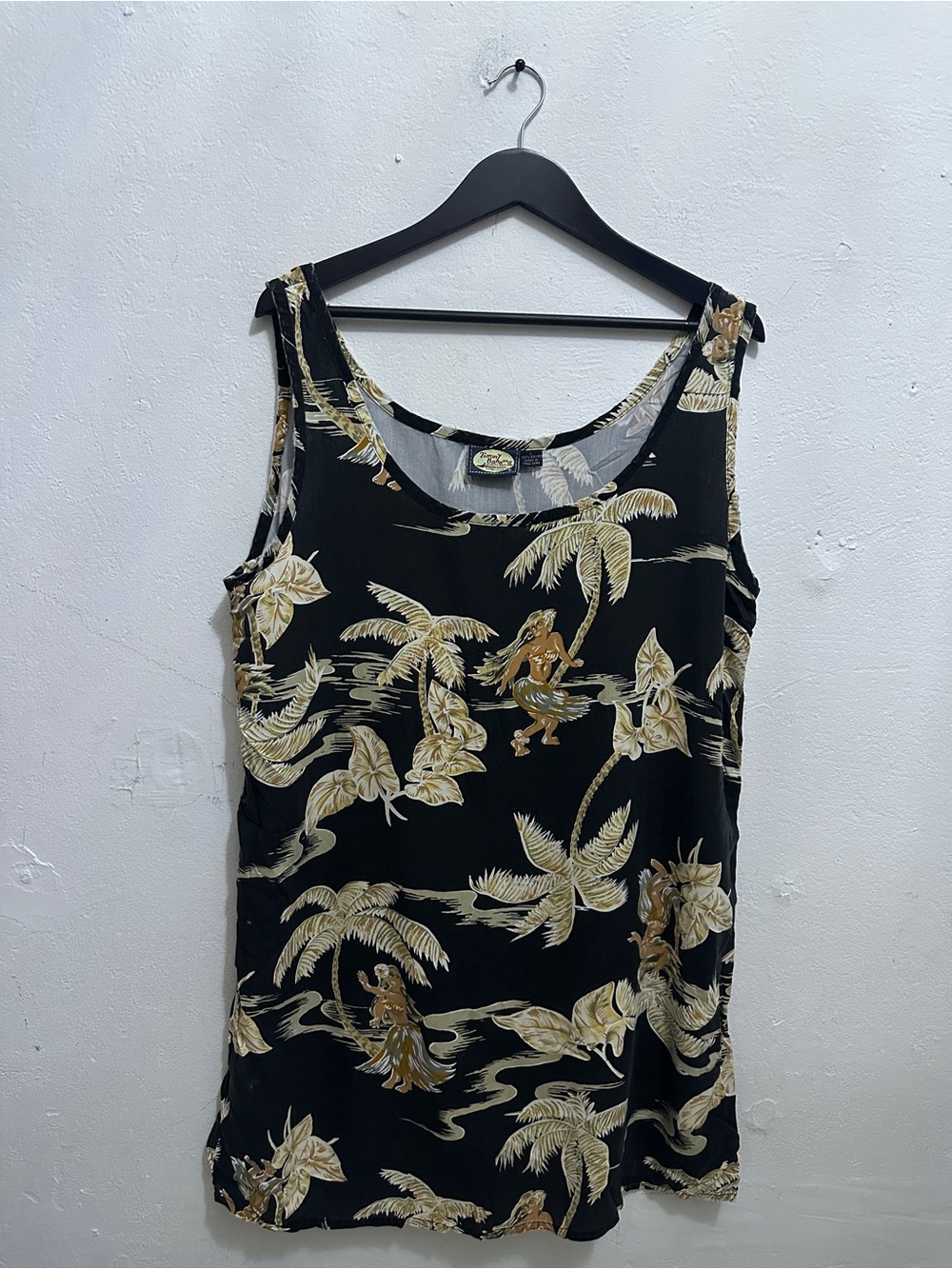 Vintage Tommy Bahama Women’s L Hawaiian Tank Top Black Tropical Palm Print Rayon